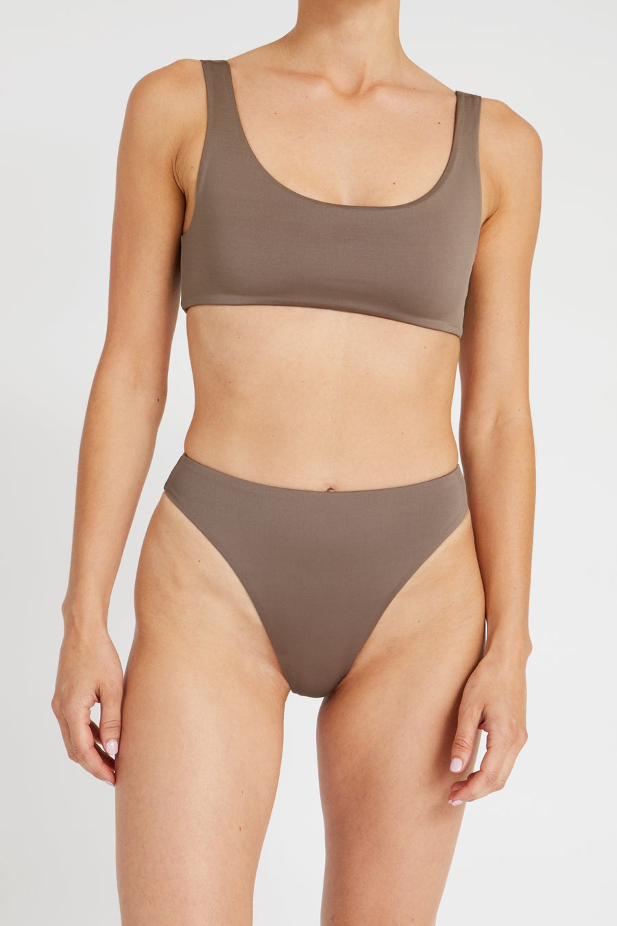 TOP – sporty, brown